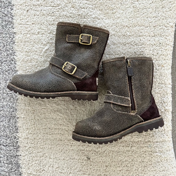 Girls UGG size 7 boots brown buckle side leather - Picture 2 of 7